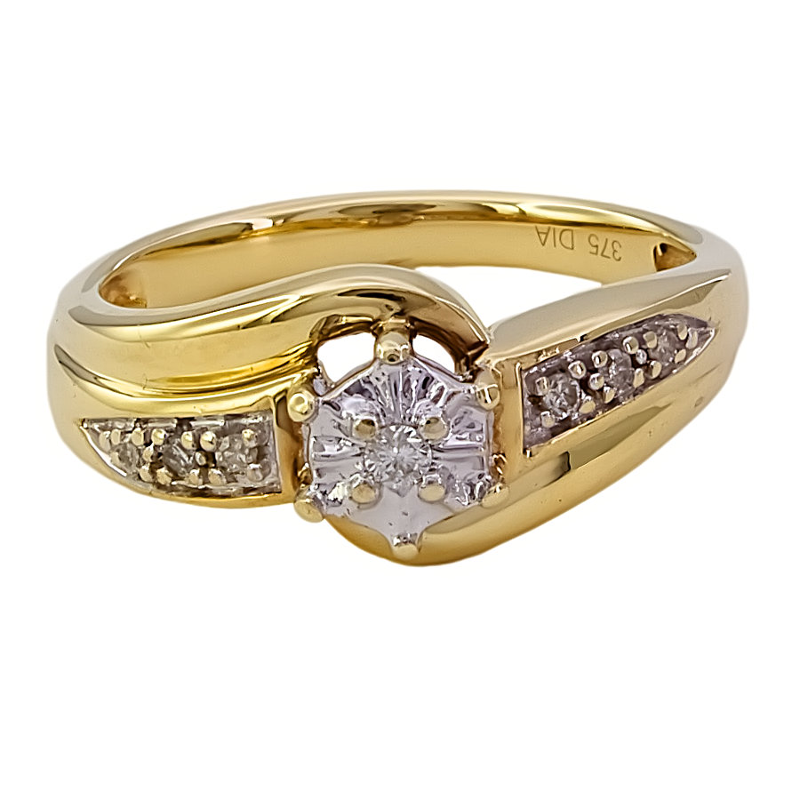 9ct gold Diamond Ring size M